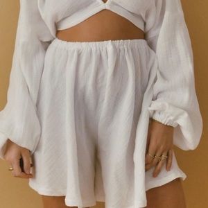 Women’s High Waist White Linen-Look Shorts